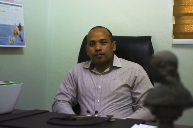 Dr Robert Palacio Reyes